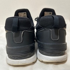 ニューバランス　スニーカーの画像