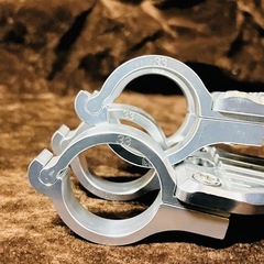 ☆アルミヘッドライトステー☆33パイ☆中古☆の画像