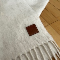 LOEWE マフラーの画像