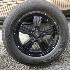 スタッドレスタイヤの画像