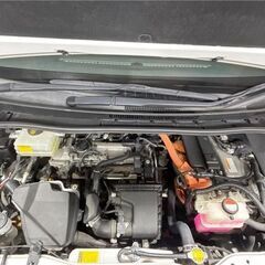 ＼ 誰でも車が買える次世代低与信ローン専門店／ 安心の１年保証付き 距離無制限！中古車販売 カーメル山梨店　平成２７年　トヨタ　ノア　69,970㌔の画像