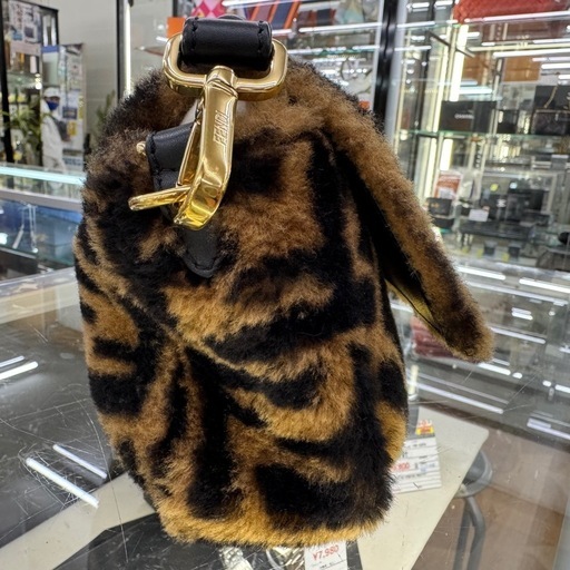☆ドリーム荒牧店☆FENDI フェンディ マンマバケット 2WAYバッグ ズッカ柄 