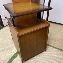 学習机サイド机？の画像