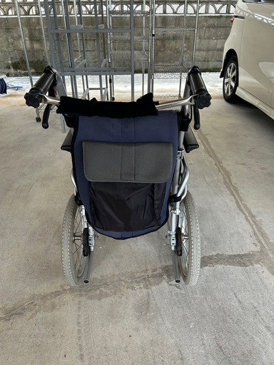 介助用折りたたみアルミ製車椅子
