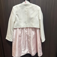 キッズ120㎝フォーマルワンピース卒園式、入学式
の画像