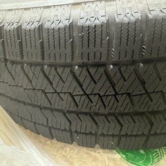関東送料無料　スタッドレスタイヤ　4本セット　ブリヂストン　215 60R16の画像