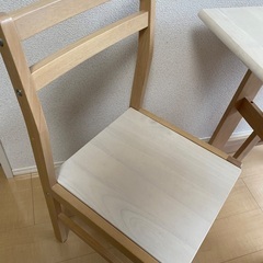 2人用ダイニングテーブルセットの画像