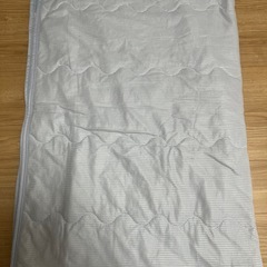 (決まりました)ニトリ　冷感薄掛け夏布団(シングル)の画像