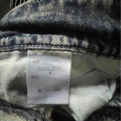 Beno パッチワークデザイン グレー系デニムパンツ Mの画像