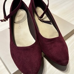 パンプス　レッド　ボルドー　くすみレッドの画像