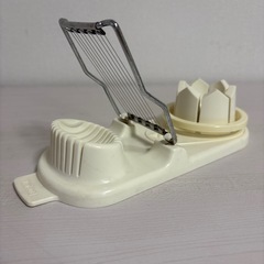 ゆで卵のカット器の画像