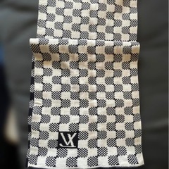Louis Vuitton ダミエパターン マフラーの画像