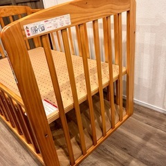 【お値下げ可】カトージ　KATOJI   ベビーベッドの画像