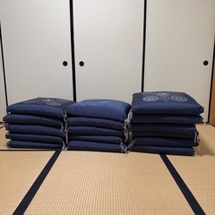 座布団16枚　　好きなだけの画像