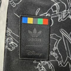 adidas、ディズニーコラボ服90センチの画像