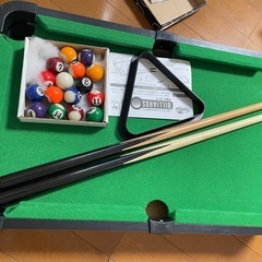 卓上ビリヤードの画像