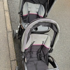 2人乗りベビーカー　タイヤ以外は美品の画像