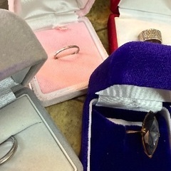 1点50円〜⭐️アクセサリー1300点以上⭐️腕時計、ピアス、その他多数！！の画像