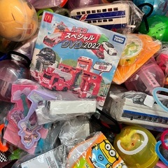 【お取引中】景品釣り ガチャガチャ 小おもちゃ 100個くらいの画像