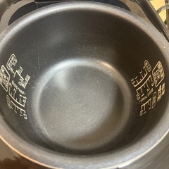 アイリスオーヤマ 3合　炊飯器　の画像