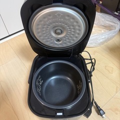 アイリスオーヤマ 3合　炊飯器　の画像