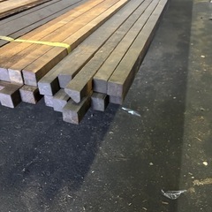 ヒバ　30角　4メートル 50本の画像