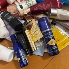 Dior MAC等中古化粧品,顔パック,ロクシタン化粧水等の画像
