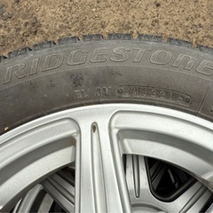 ブリジストン スタッドレスタイヤ 155/65R14 75Q の画像