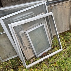 すりガラスの画像