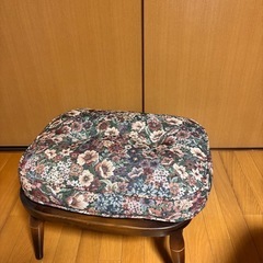 飛騨産業のアンティークソファーの画像