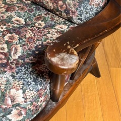 飛騨産業のアンティークソファーの画像