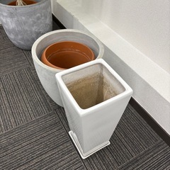 デザイン植木鉢　2セット　観葉植物用にの画像