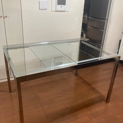 KEA イケア GLIVARP ガラストップ　ダイニングテーブル　伸縮できますの画像
