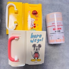 ベビー　食事エプロン　ジュースホルダー　極細綿棒　ミニ積み木の画像