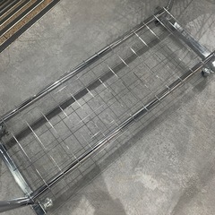 【ジモティー割】伸縮式 メタルハンガーラック（ID1716）の画像
