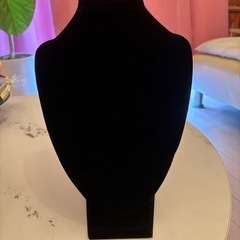 ネックレス・ブレスレット　トルソーセット　ブラック　べロア風素材の画像