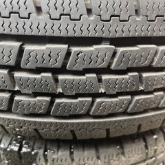 スタッドレスタイヤホイールの画像