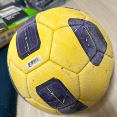 トータル90 ストライク プレミアリーグ 4号球の画像