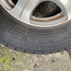 スタッドレスタイヤホイールの画像