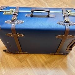 レトロ調 トランク型キャリーケースの画像