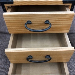 【ドリーム川西店御来店限定】☆ジモティー見たよ♪割引☆  3段引出し  クリーニング済み 【2125560000042760】の画像