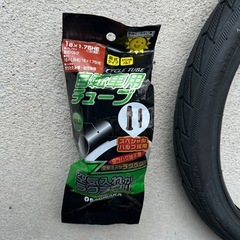 【新品未使用‼️】自転車タイヤ16インチ✖️1.50ですの画像