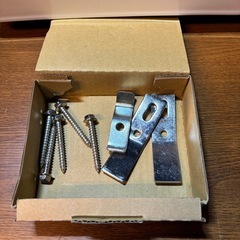 壁掛け角形手洗器の画像