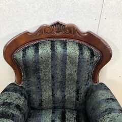 クラシック アームチェア 彫刻木枠 鋲打ち 1人掛け ソファ 応接椅子 ヴィンテージ調 高級家具風　【糸島市内 送料無料】251224-1の画像
