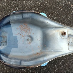 VTZ ガソリンタンクの画像