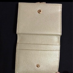 新品未使用　皇居　がま口財布　優しいゴールドカラー　本革の画像
