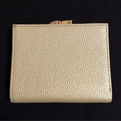新品未使用　皇居　がま口財布　優しいゴールドカラー　本革の画像