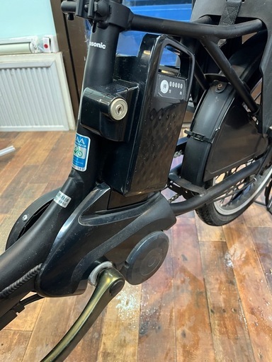 【高年式・美品】電動アシスト自転車（パナソニック (Panasonic) シリーズ: ギュット・アニーズ・DX (Gyutto Annys DX)）動作確認済み・要タイヤ修理