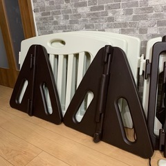 美品　ベビーサークル８枚パネル　ベビーフェンスの画像