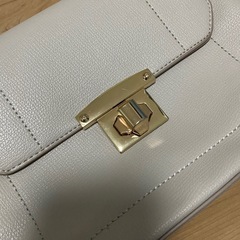 anySiS 斜め掛けショルダーバッグの画像